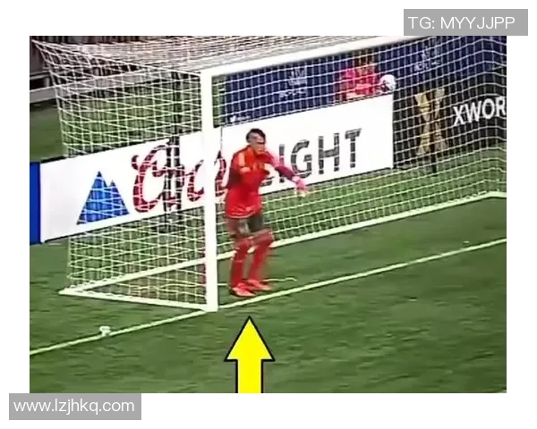 足球明星精彩瞬间原地跳球视频展现超凡技巧与魅力